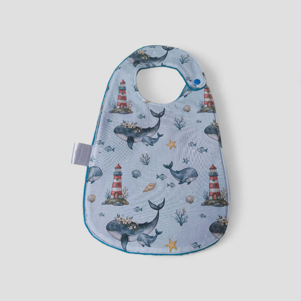 Bavoir classique bébé – Collection Océan & Baleines – 10 mois et +