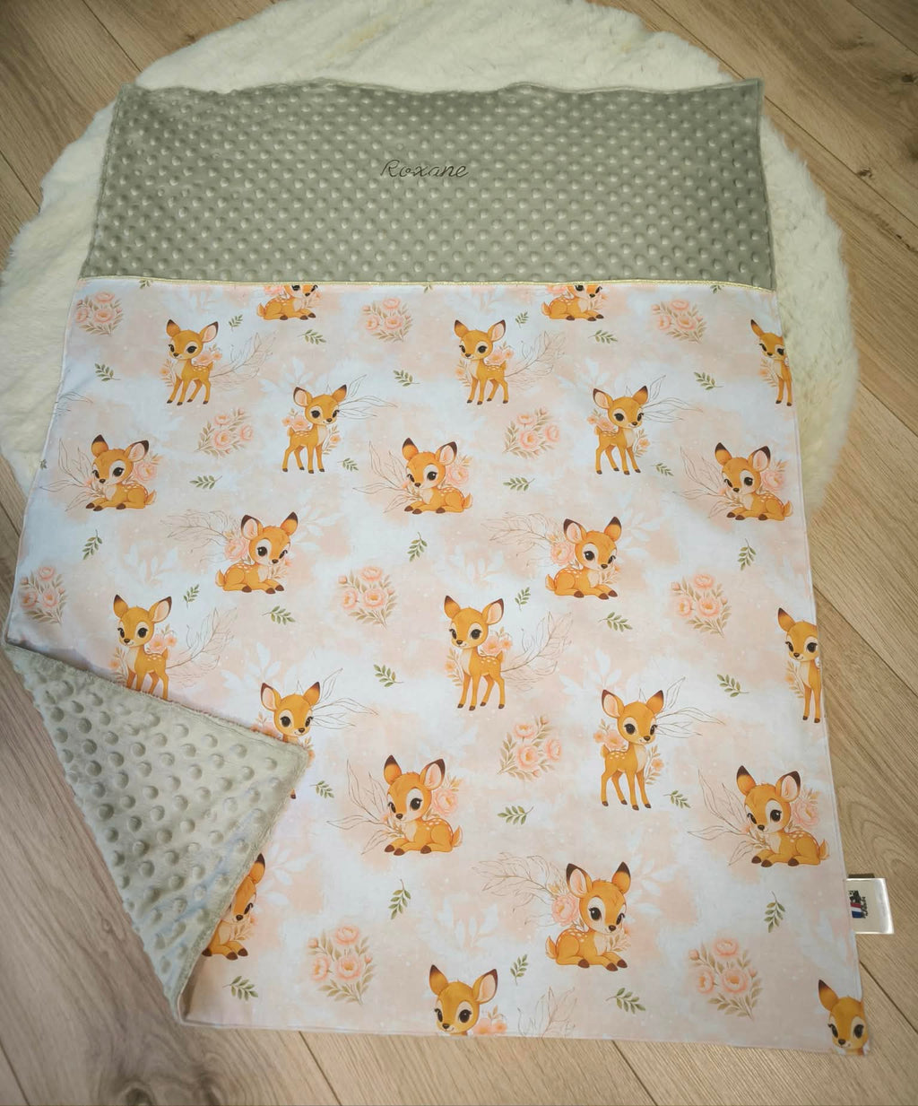 Couverture bébé personnalisée avec prénom brodé – Doudou en minky doux, Made in Breizh 🐾