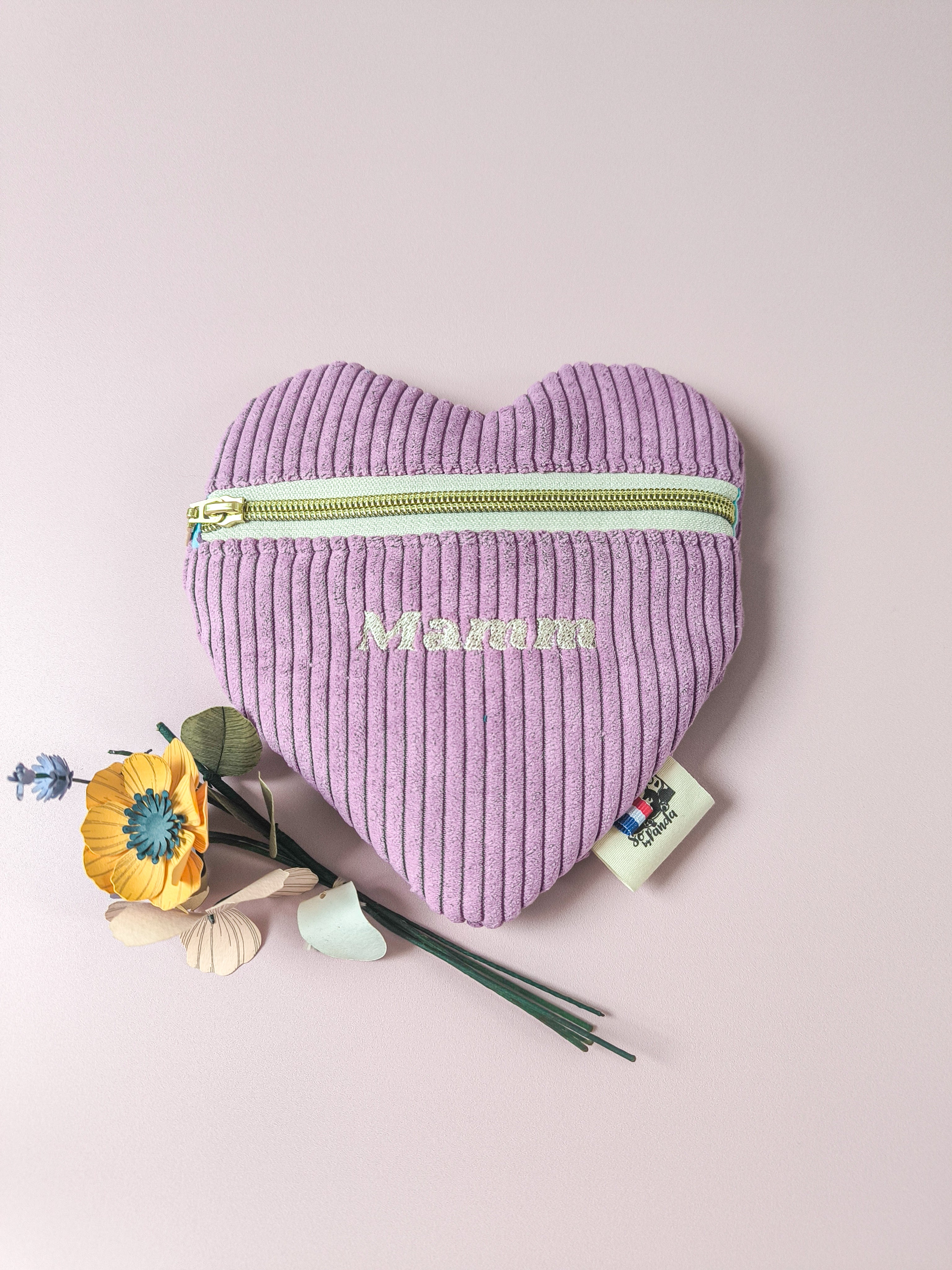 Pochette cœur brodée personnalisée – Cadeau fête des mères